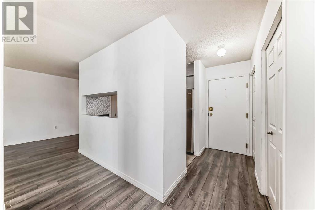 Single Family House for Sale in   Dover Point SE Dover Calgary 