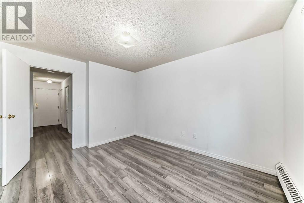 Single Family House for Sale in   Dover Point SE Dover Calgary 