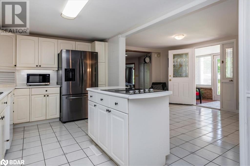 Photo 8 of 1512 Champlain Road, Tiny ON