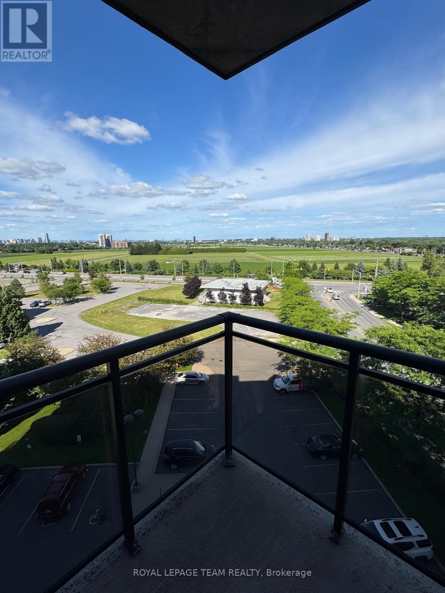 Photo 18 of 7 J 310 Central Park Drive, Ottawa ON
