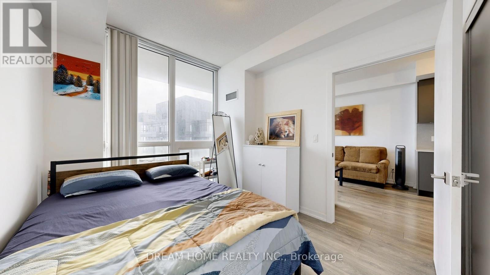 Photo 6 of 2303 56 Forest Manor Road, Toronto ON