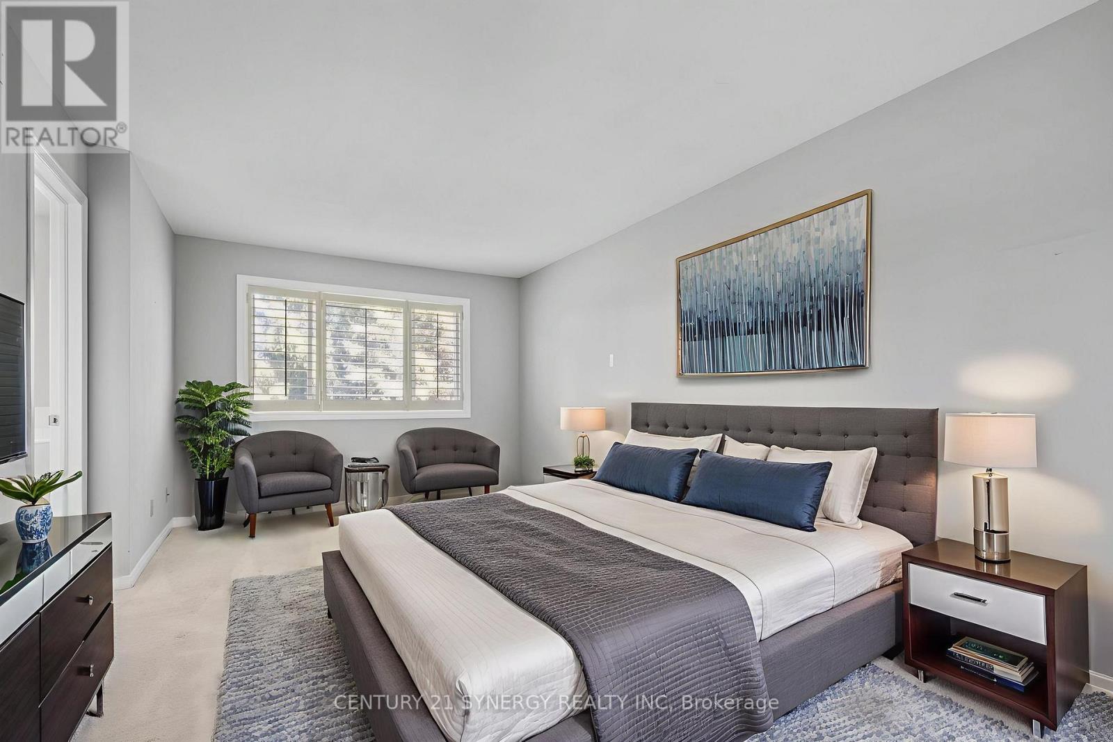 Photo 3 of 62 Stonebriar Drive, Ottawa ON