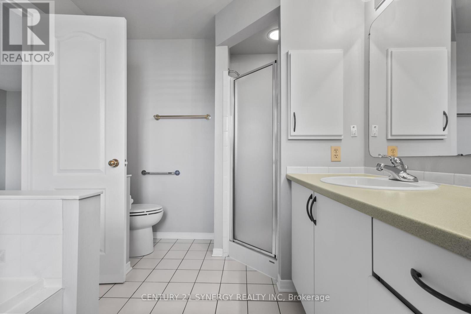 Photo 15 of 62 Stonebriar Drive, Ottawa ON