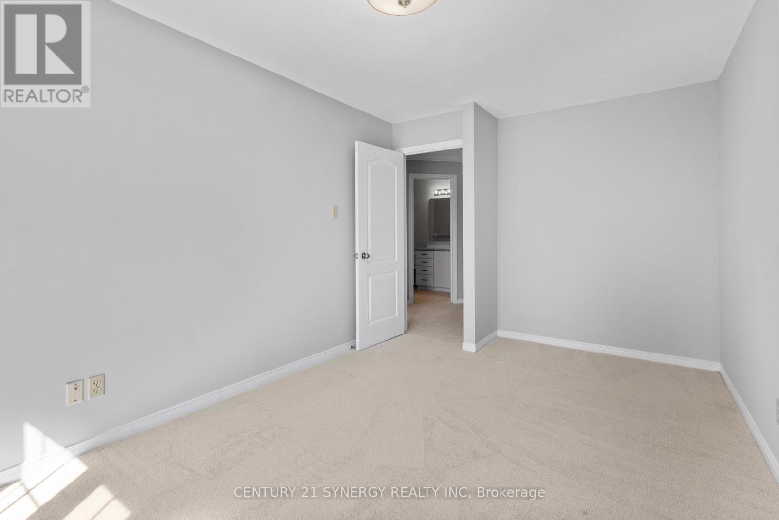 Photo 34 of 62 Stonebriar Drive, Ottawa ON