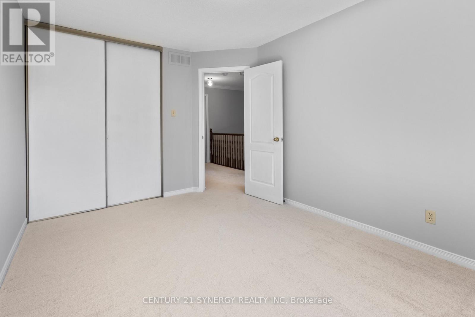 Photo 25 of 62 Stonebriar Drive, Ottawa ON