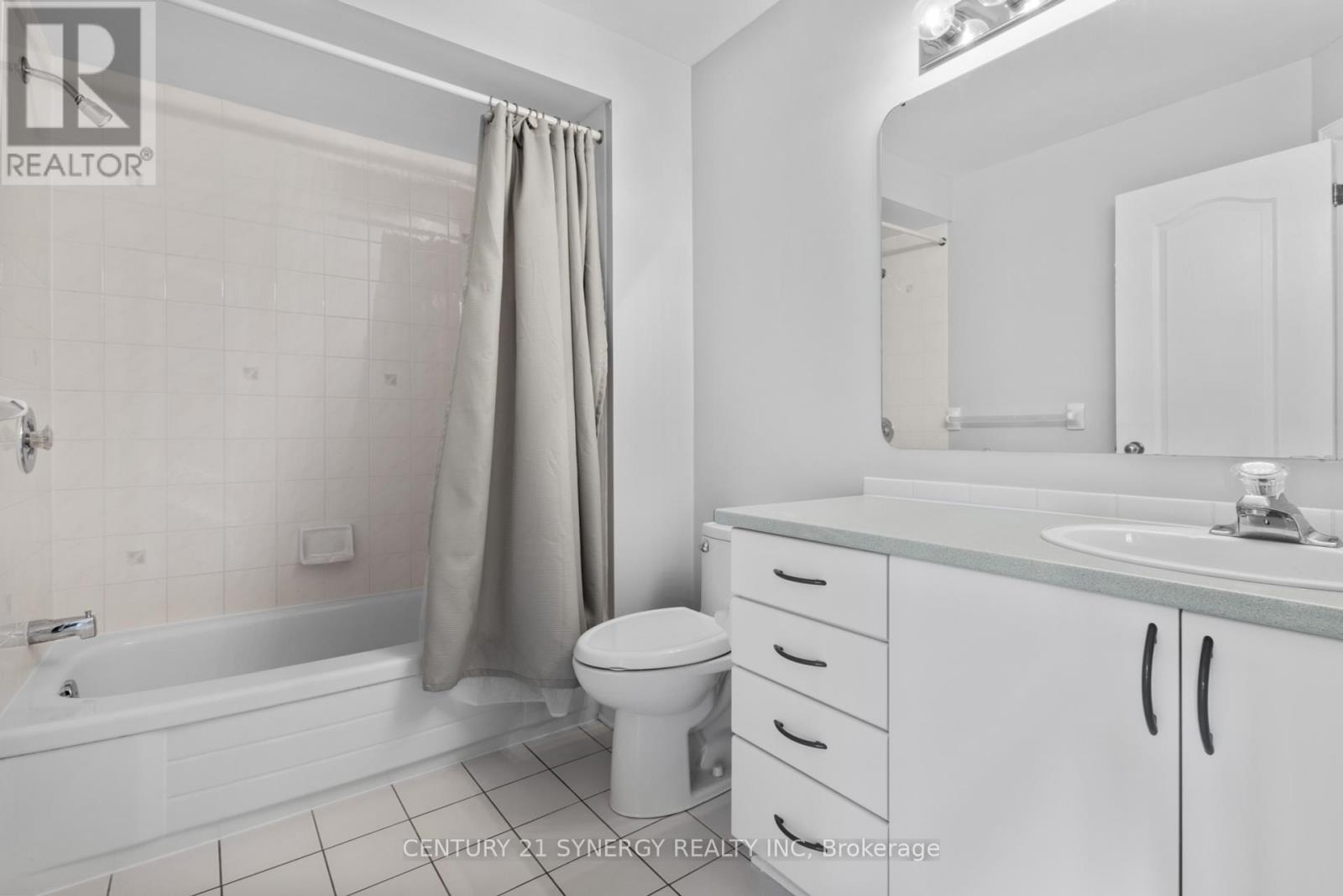 Photo 21 of 62 Stonebriar Drive, Ottawa ON