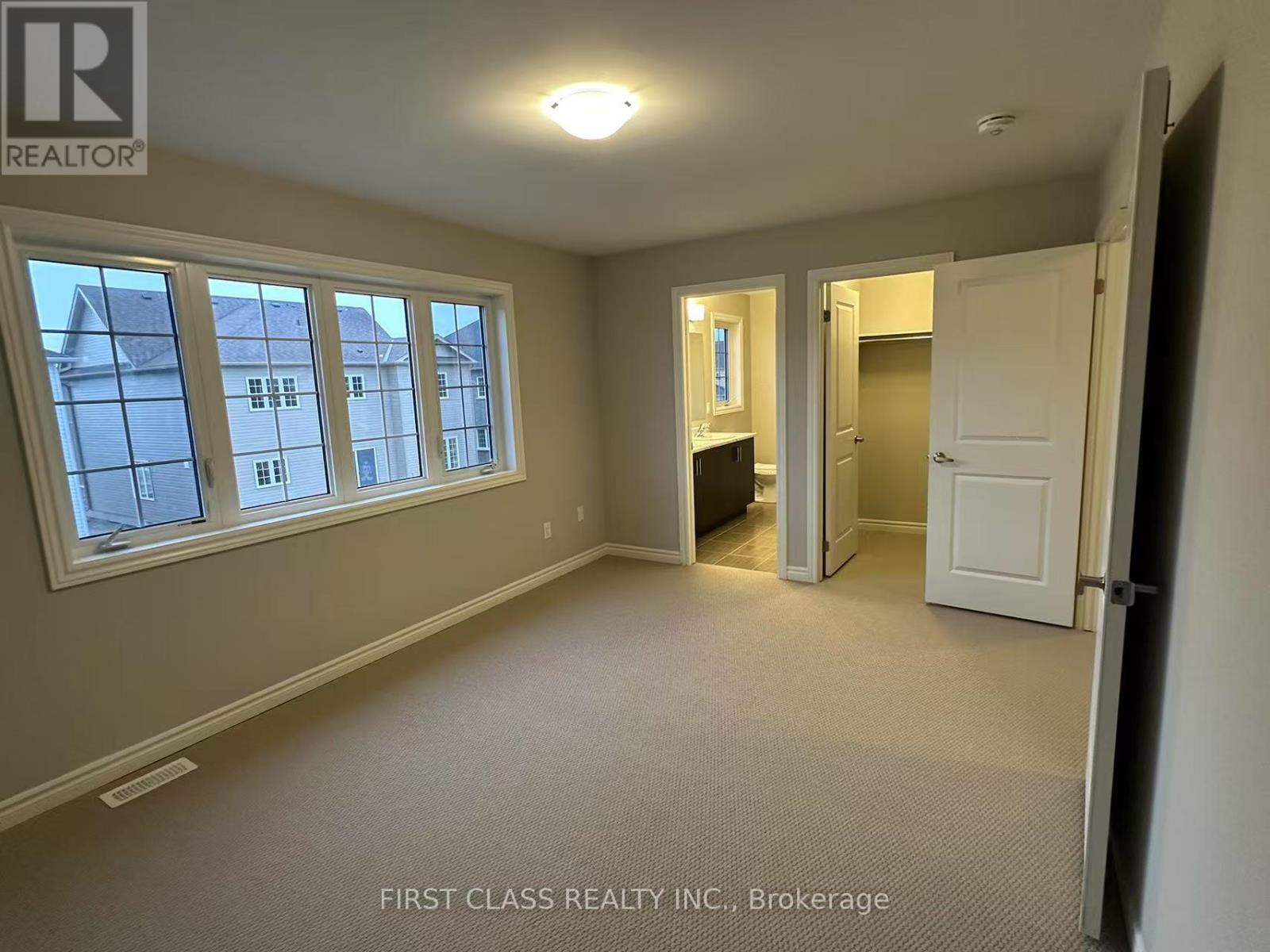 Photo 8 of 279 Springfield Crescent, Clearview ON