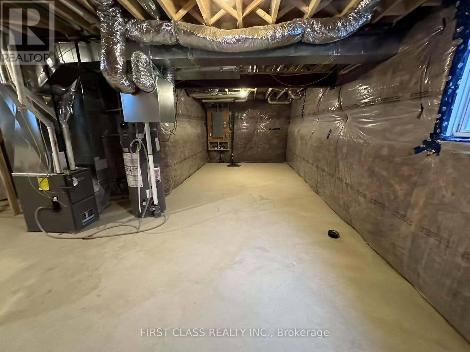Photo 9 of 279 Springfield Crescent, Clearview ON