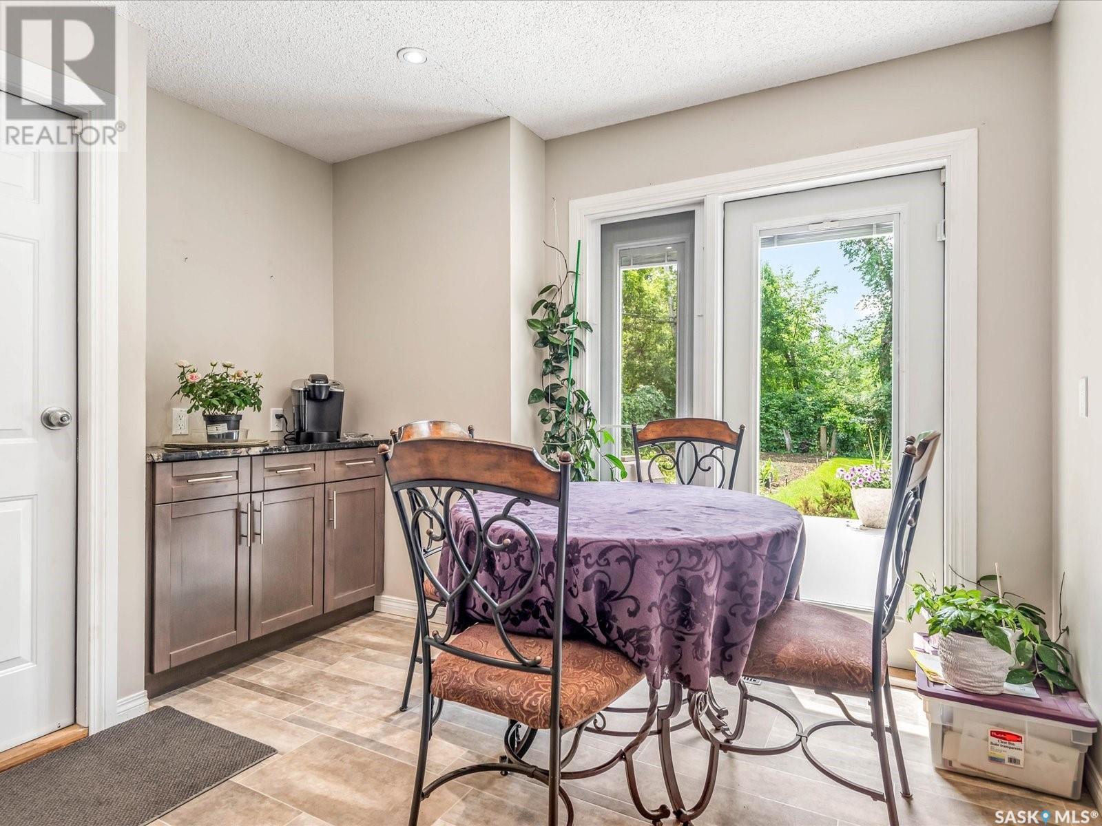 Photo 10 of 1617 6th Avenue N, Regina SK
