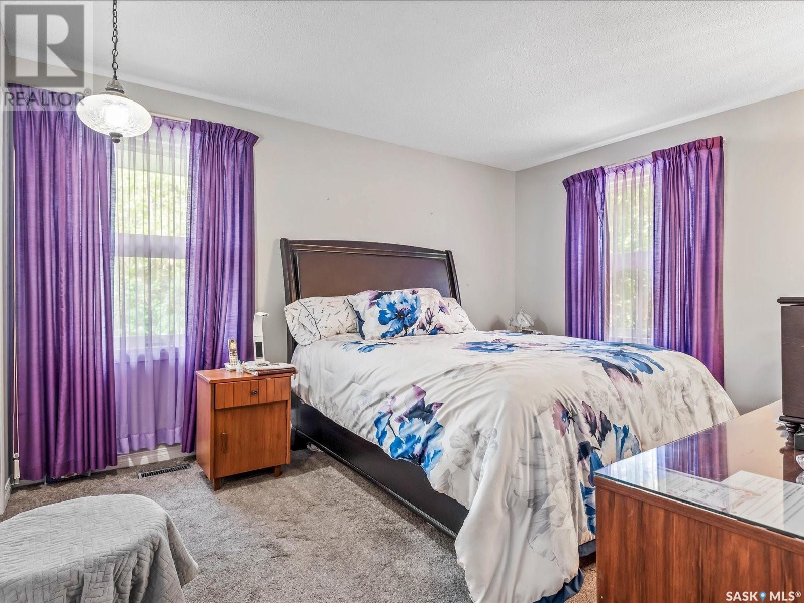 Photo 11 of 1617 6th Avenue N, Regina SK