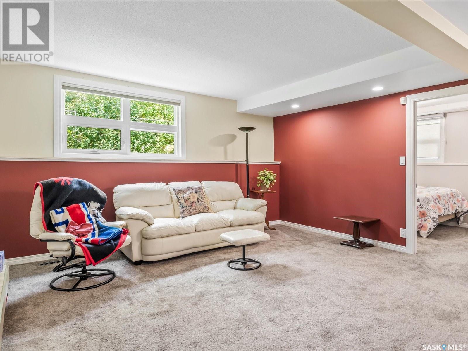 Photo 3 of 1617 6th Avenue N, Regina SK