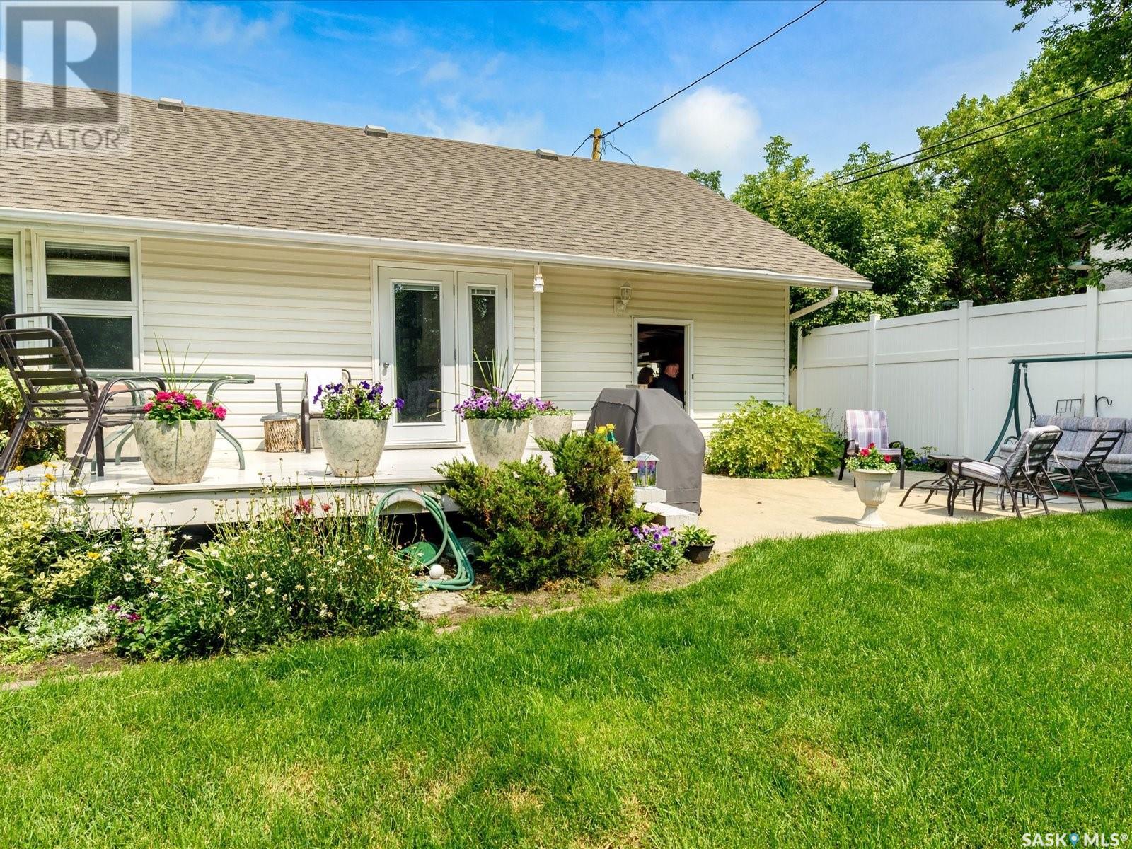 Photo 8 of 1617 6th Avenue N, Regina SK