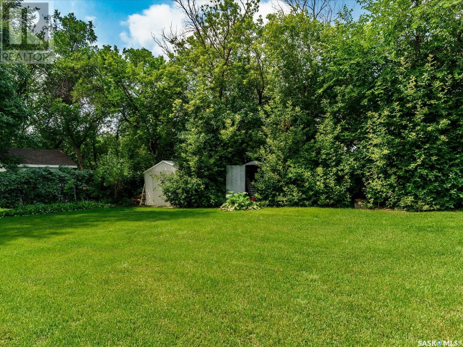 Photo 13 of 1617 6th Avenue N, Regina SK