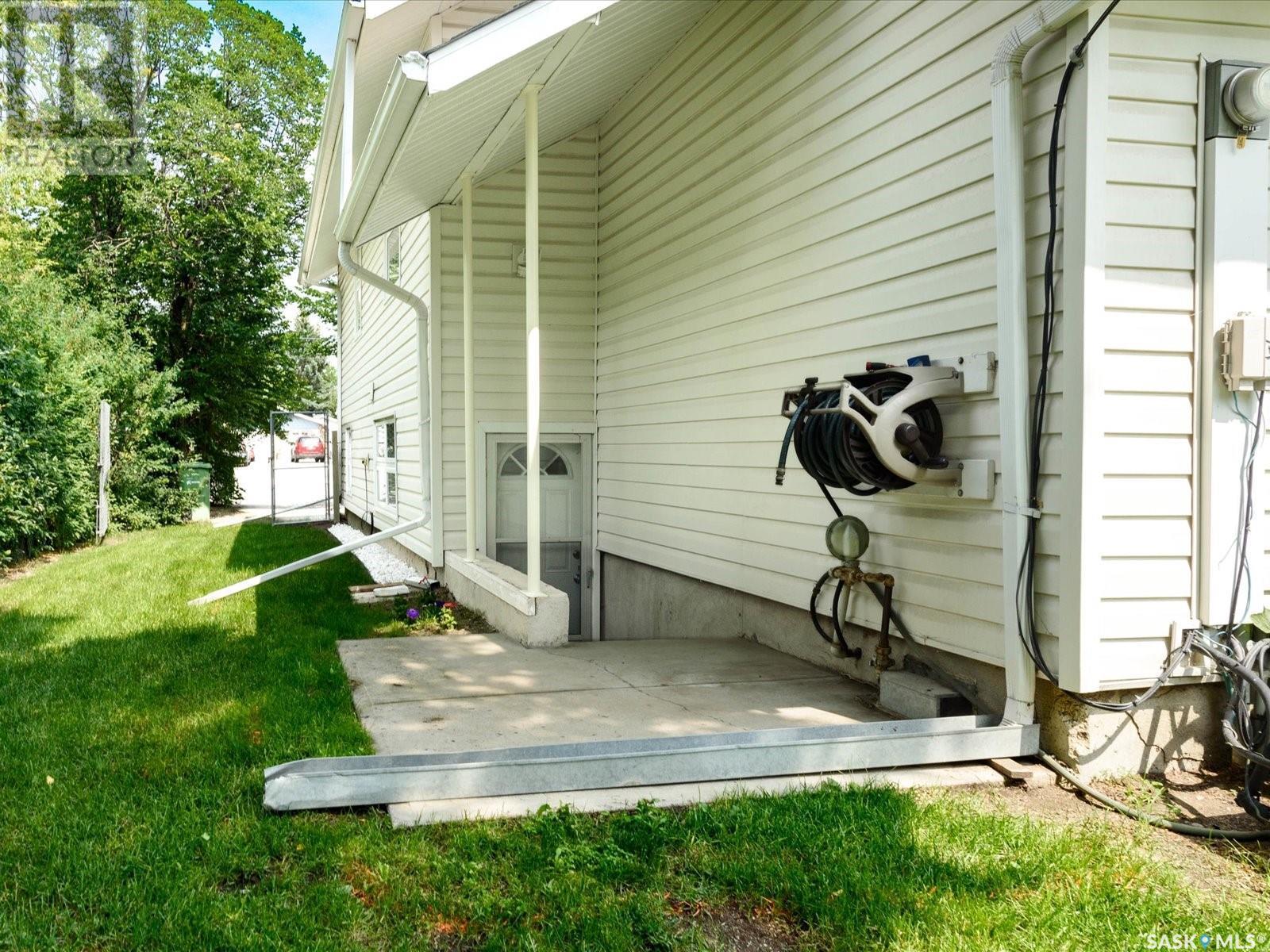 Photo 25 of 1617 6th Avenue N, Regina SK