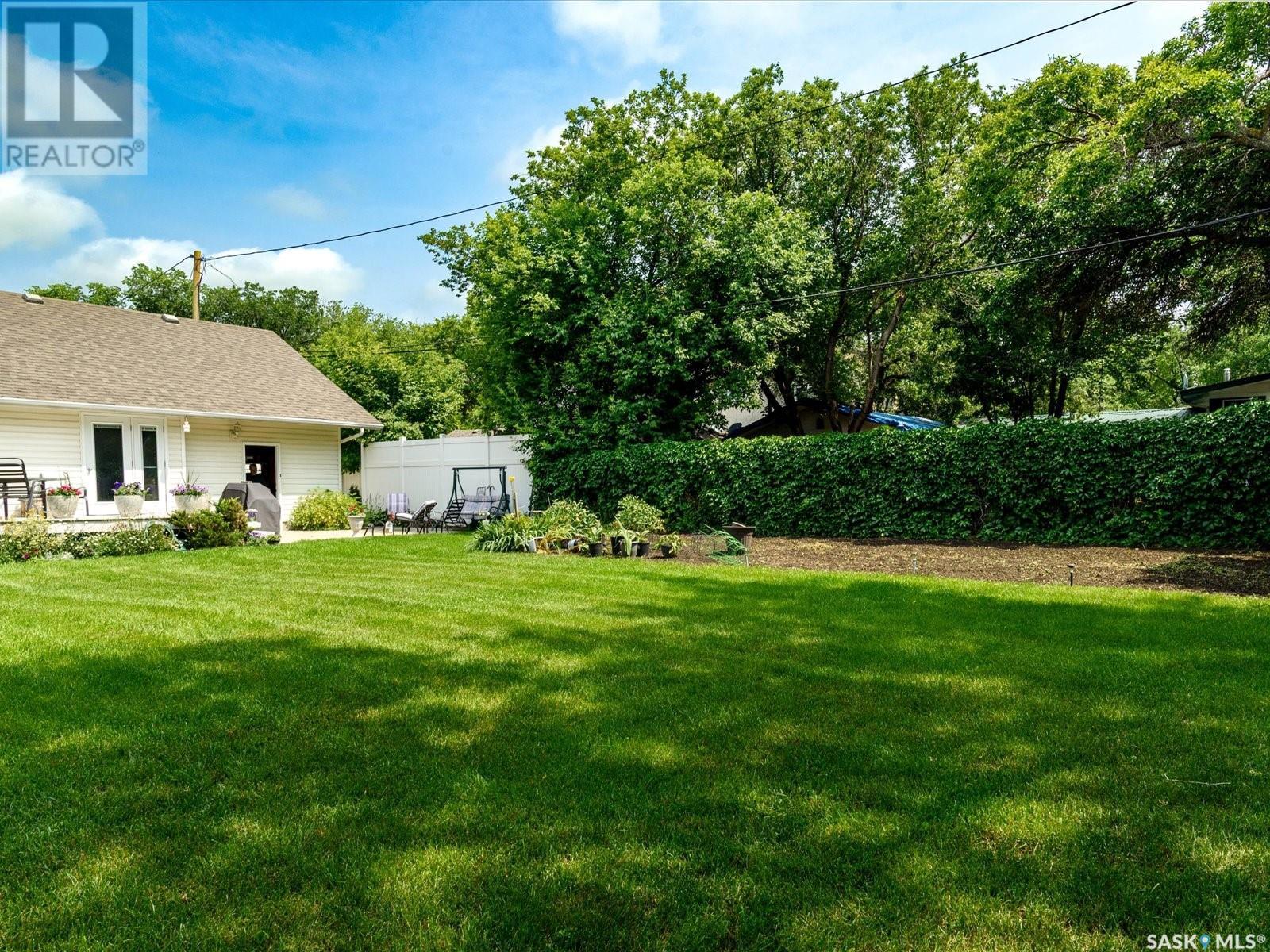 Photo 18 of 1617 6th Avenue N, Regina SK