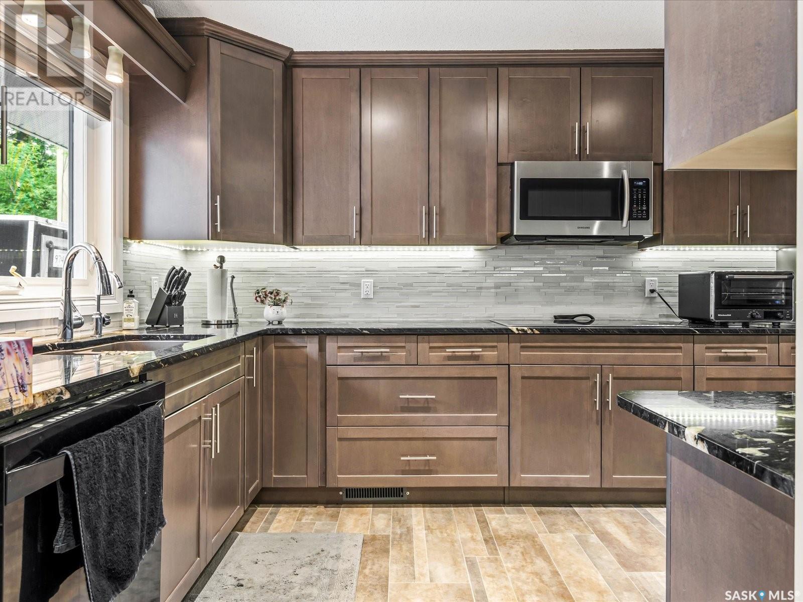 Photo 29 of 1617 6th Avenue N, Regina SK