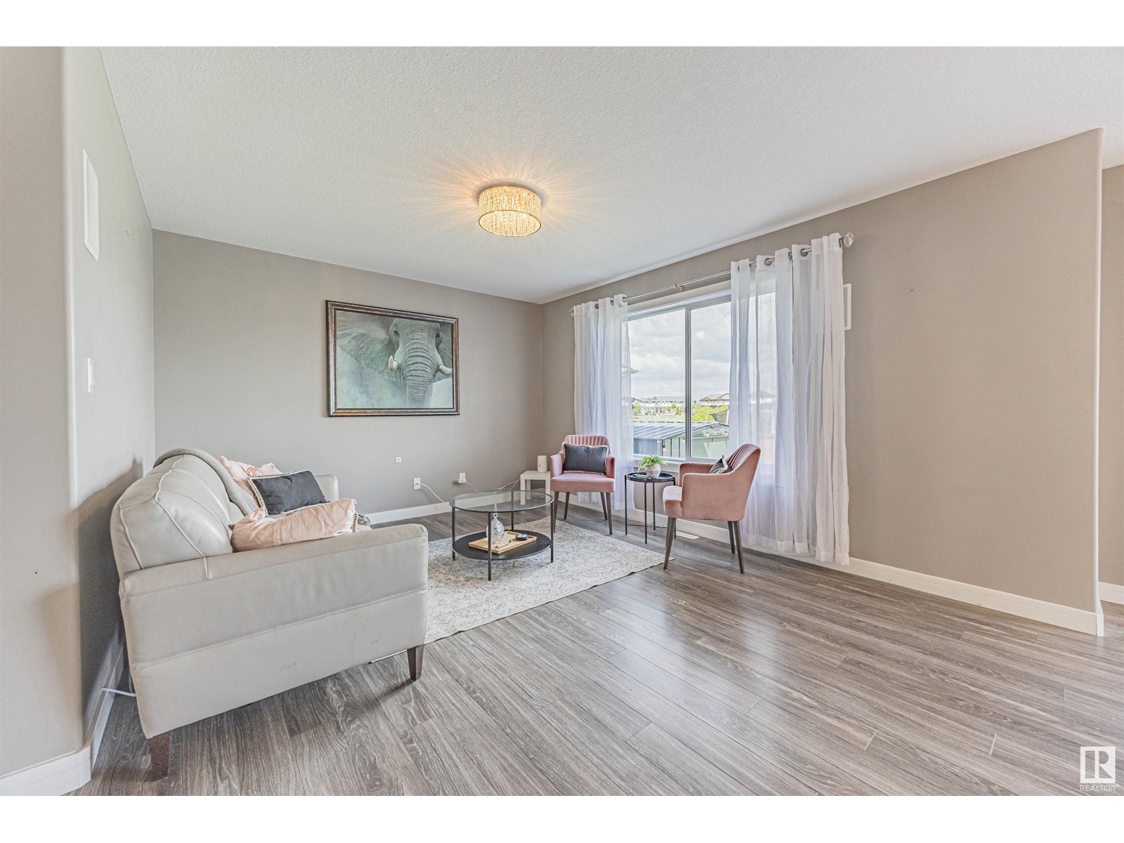 Photo 16 of 6406 61 Av, Beaumont AB