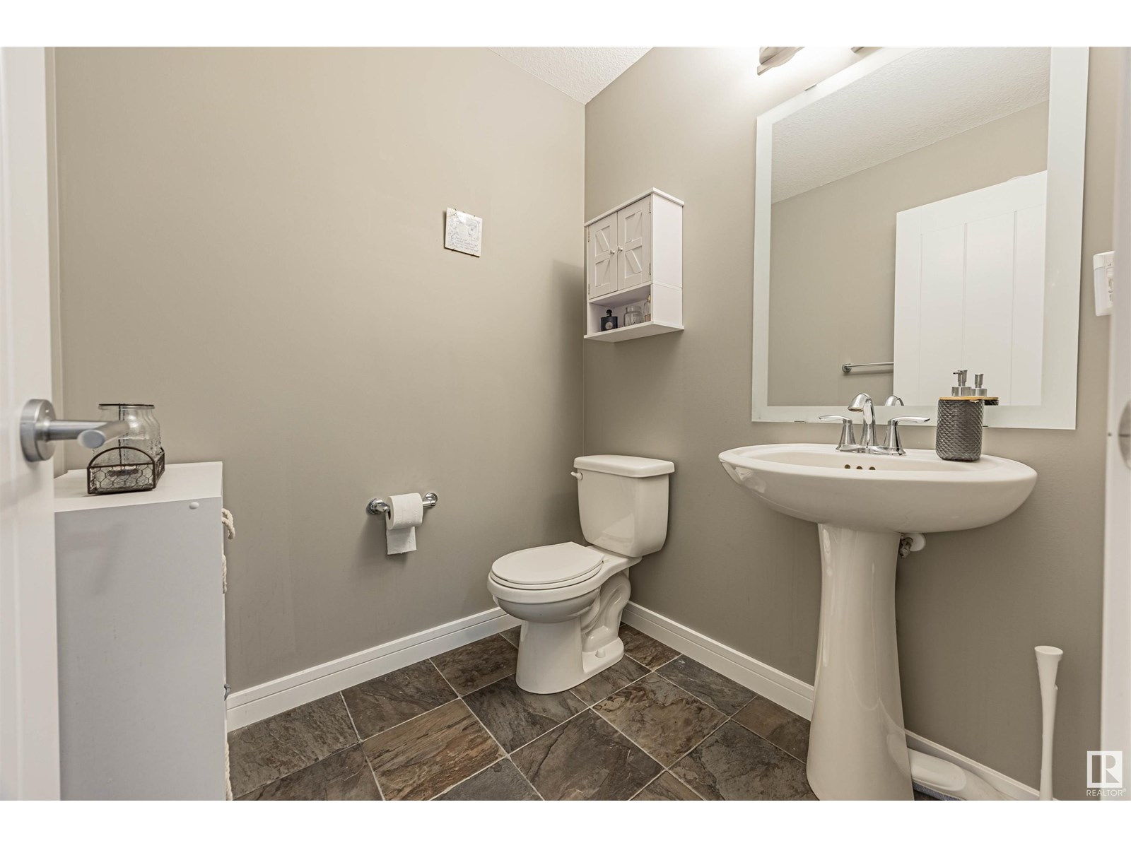 Photo 31 of 6406 61 Av, Beaumont AB