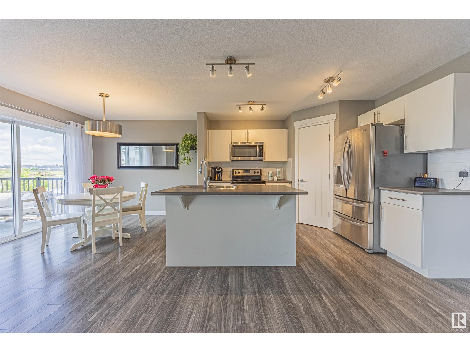 Photo 19 of 6406 61 Av, Beaumont AB