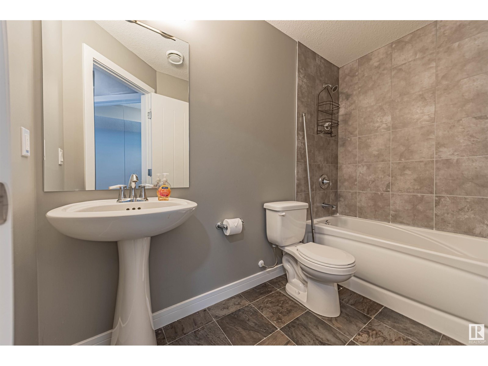 Photo 50 of 6406 61 Av, Beaumont AB
