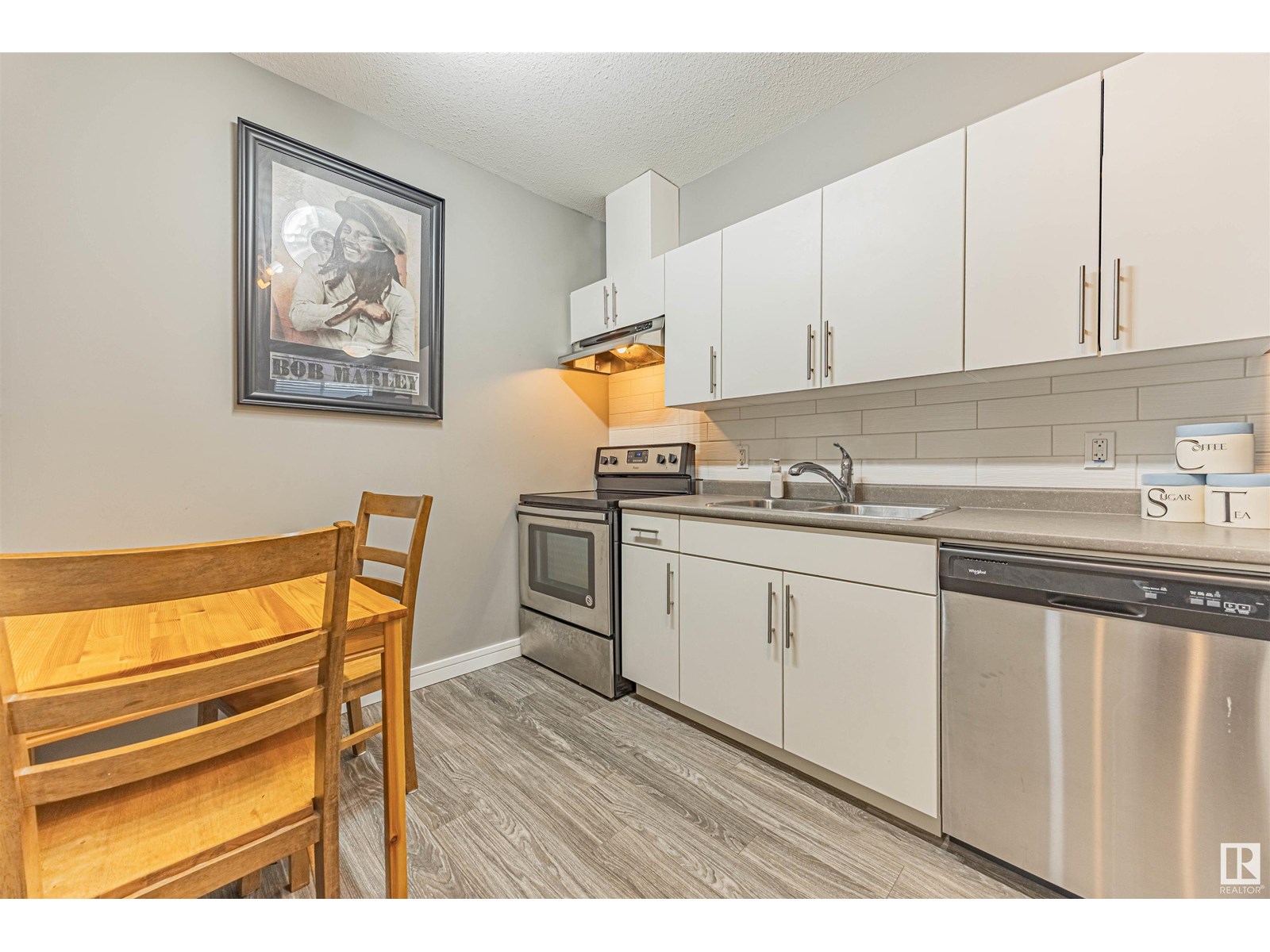 Photo 36 of 6406 61 Av, Beaumont AB