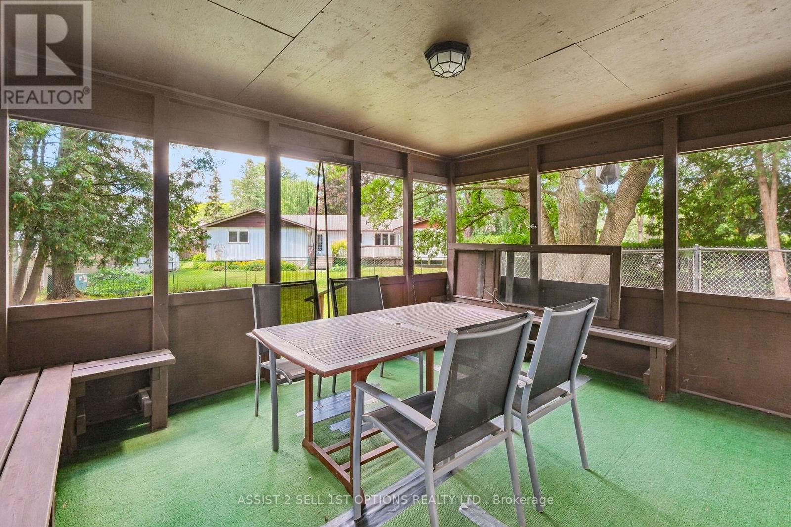 Photo 6 of 19 Moorcroft Road, Ottawa ON