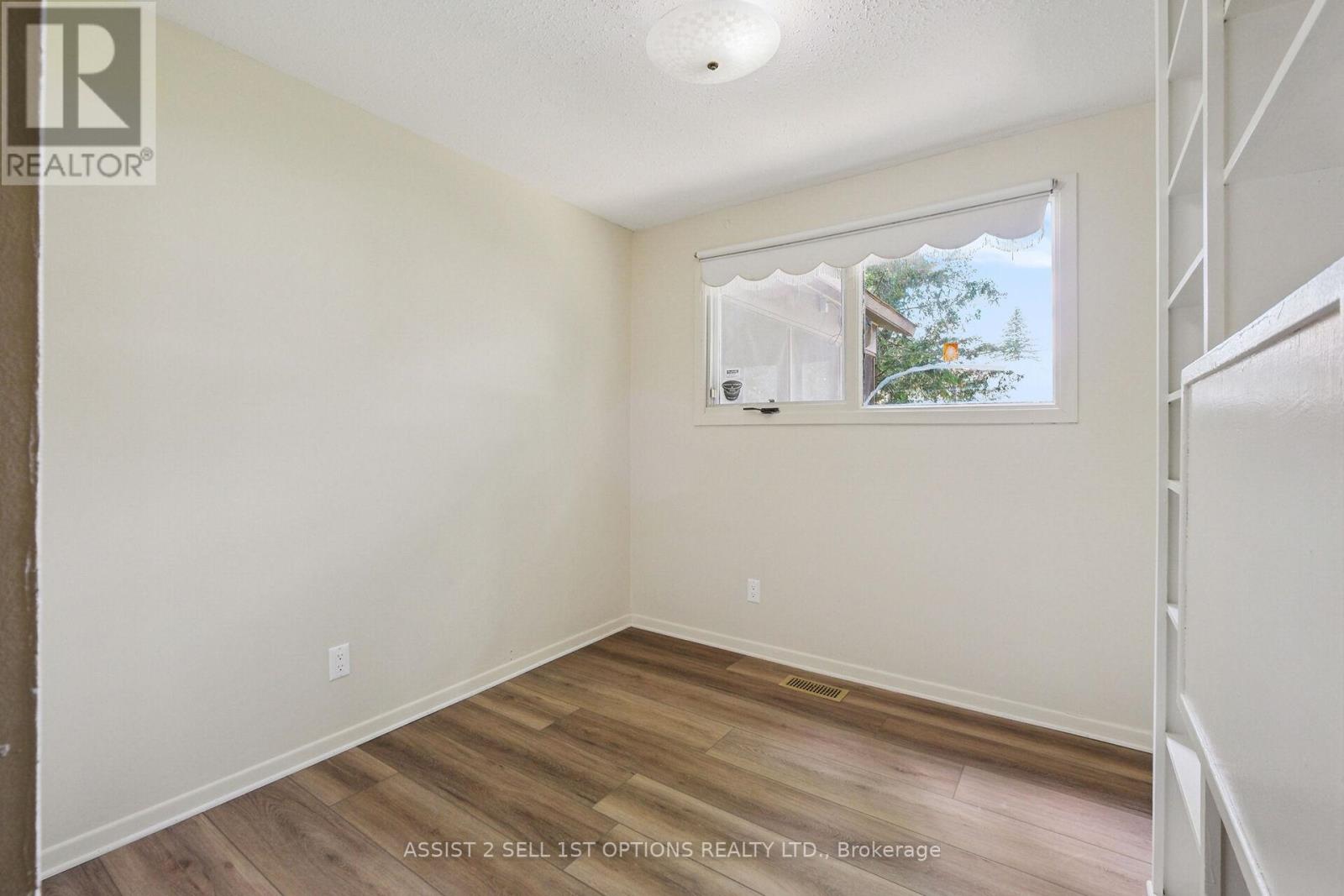 Photo 21 of 19 Moorcroft Road, Ottawa ON