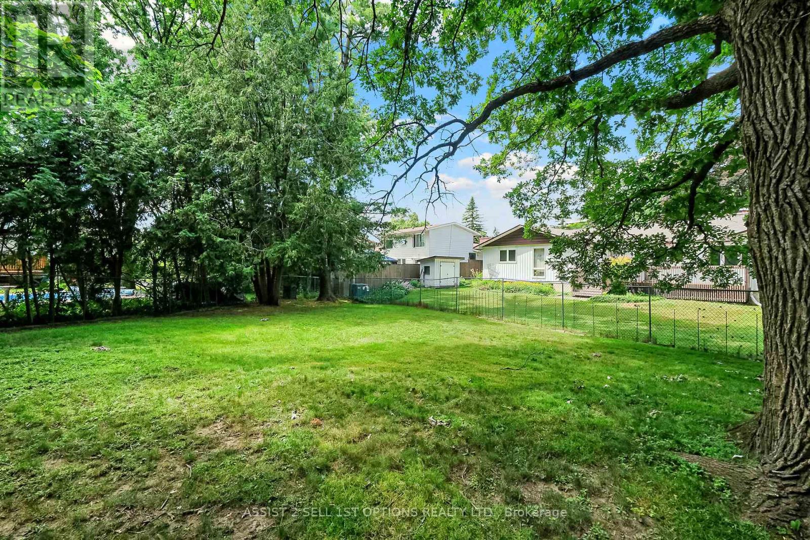 Photo 9 of 19 Moorcroft Road, Ottawa ON