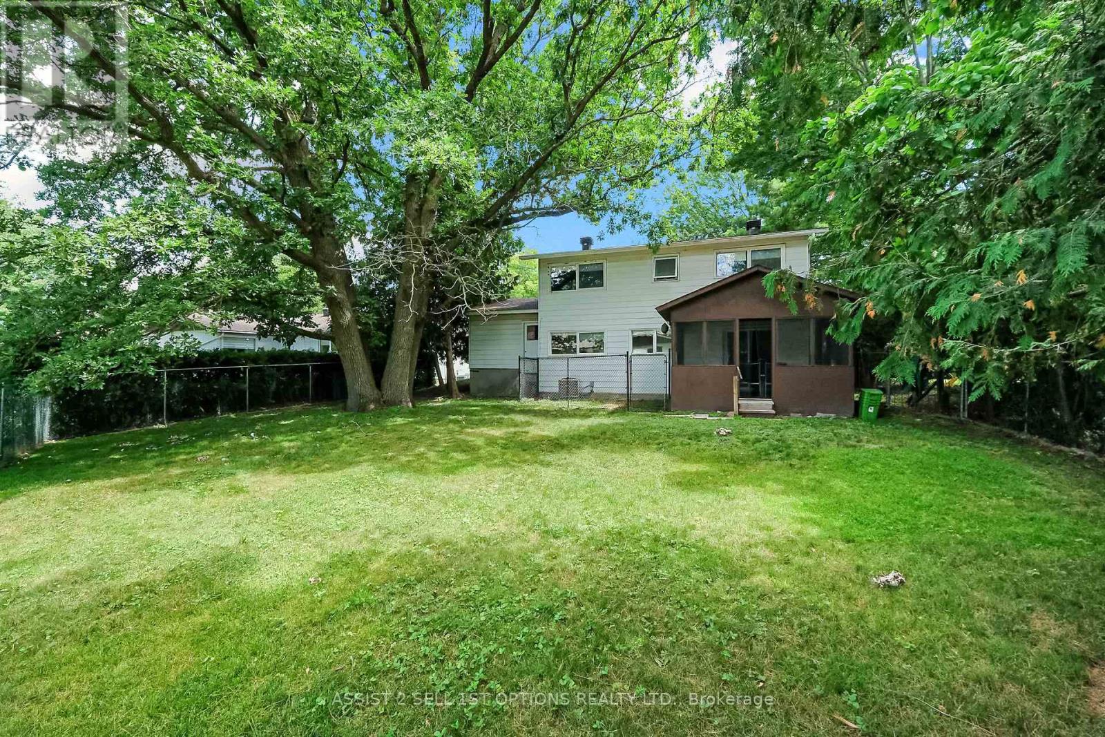 Photo 1 of 19 Moorcroft Road, Ottawa ON