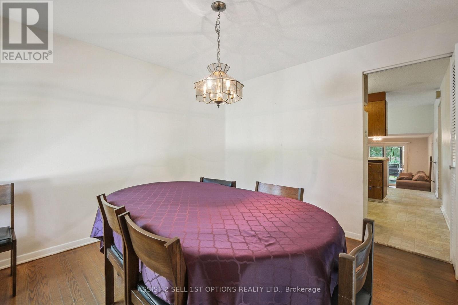 Photo 13 of 19 Moorcroft Road, Ottawa ON