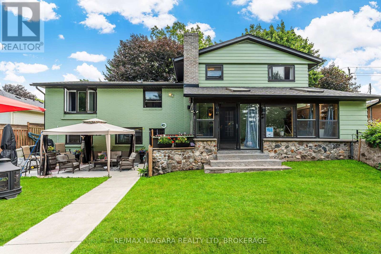 Photo 9 of 671 Ridge Road N, Fort Erie ON