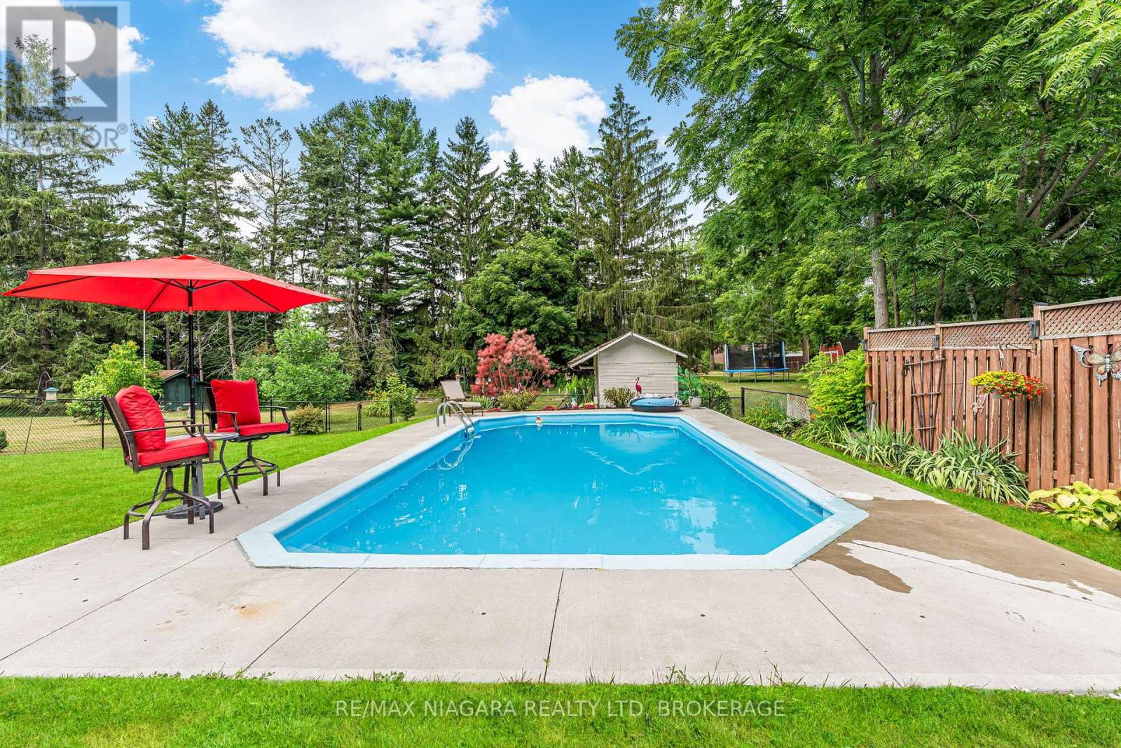 Photo 7 of 671 Ridge Road N, Fort Erie ON