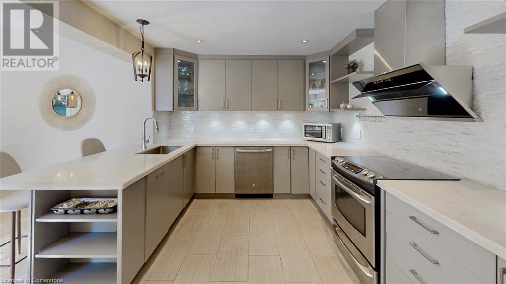 Photo 13 of 1554 Randor Drive, Mississauga ON