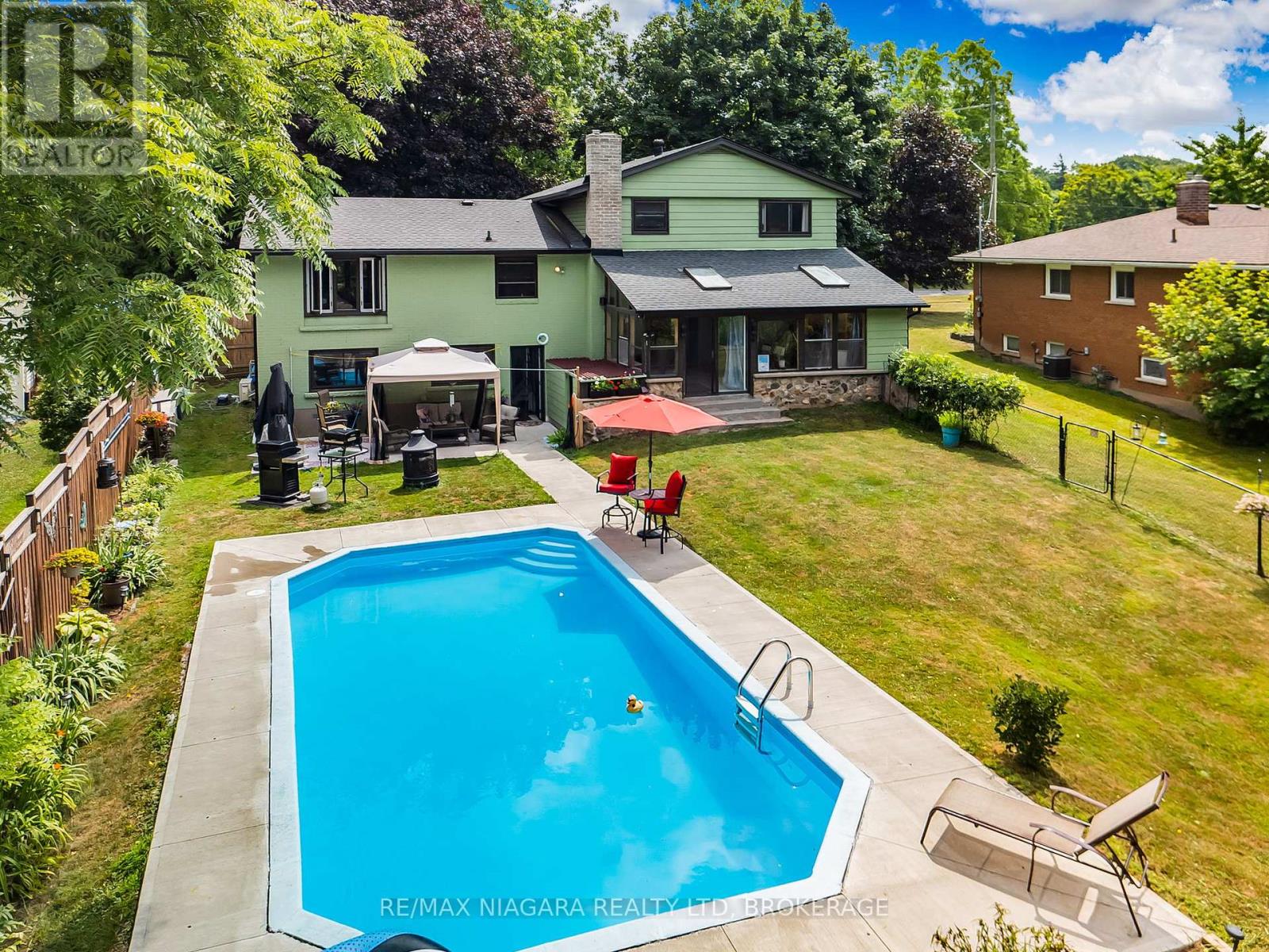 Photo 17 of 671 Ridge Road N, Fort Erie ON