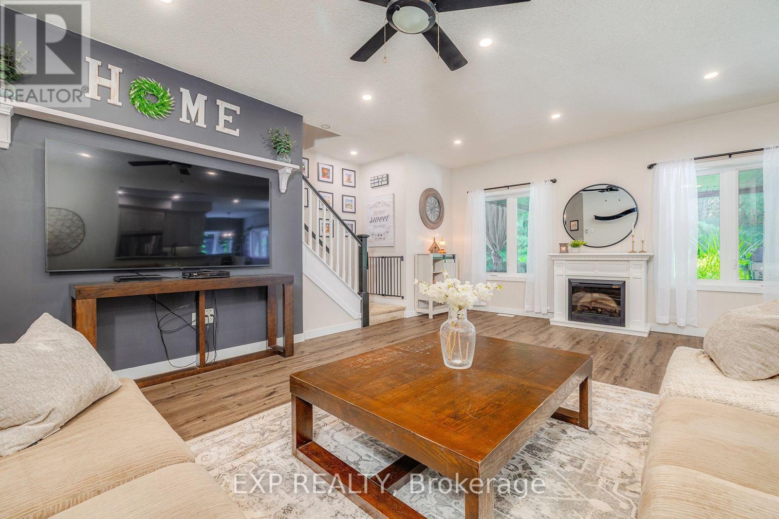 Photo 10 of 45372 Davies Street, Huron East ON