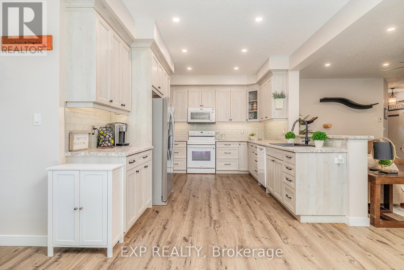 Photo 13 of 45372 Davies Street, Huron East ON