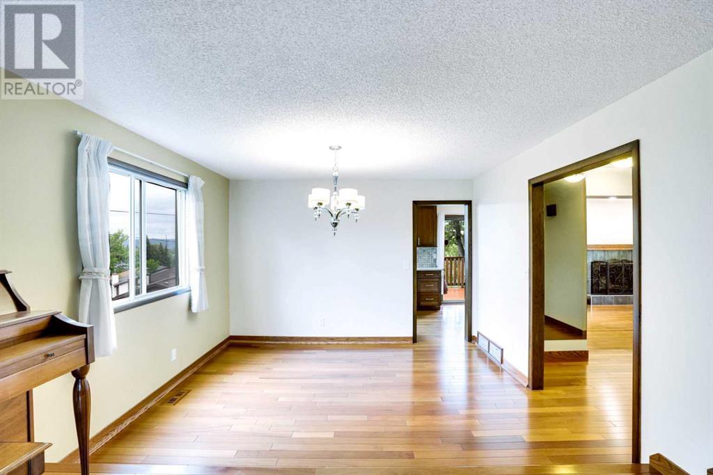 Single Family House for Sale in  Ranch Estates Place NW Ranchlands Calgary 