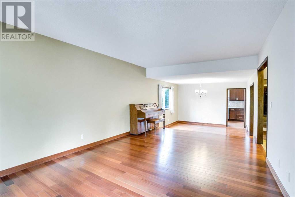Single Family House for Sale in  Ranch Estates Place NW Ranchlands Calgary 