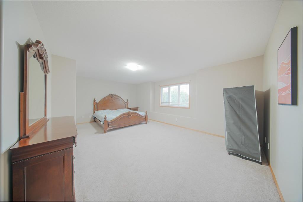 Photo 8 of 39 Sedona Crescent, Winnipeg MB