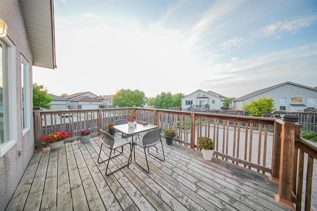 Photo 4 of 39 Sedona Crescent, Winnipeg MB