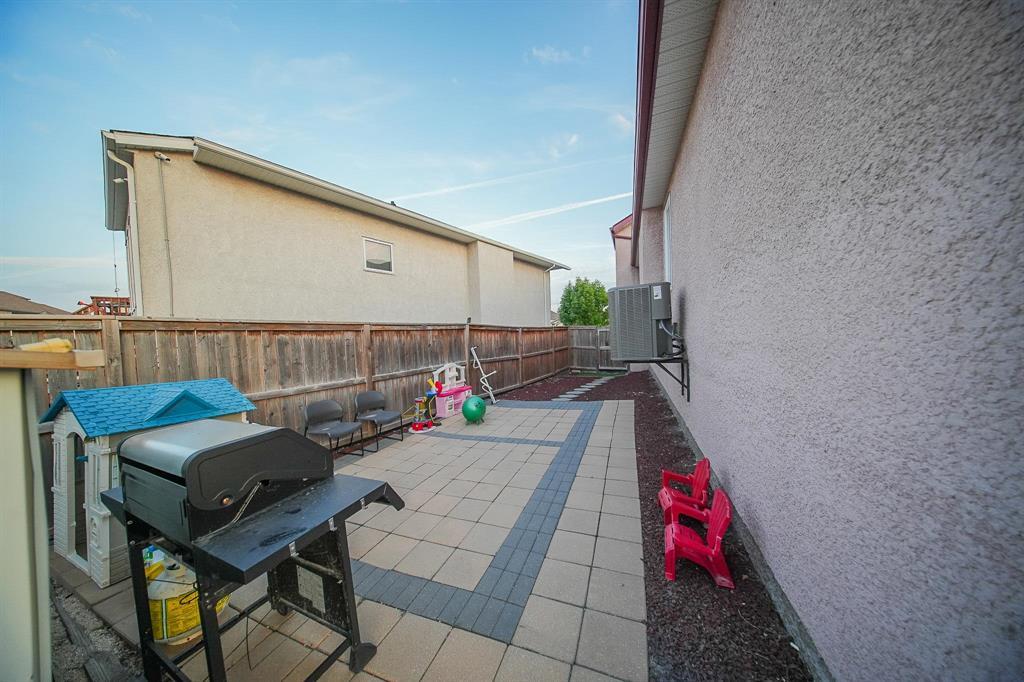 Photo 42 of 39 Sedona Crescent, Winnipeg MB