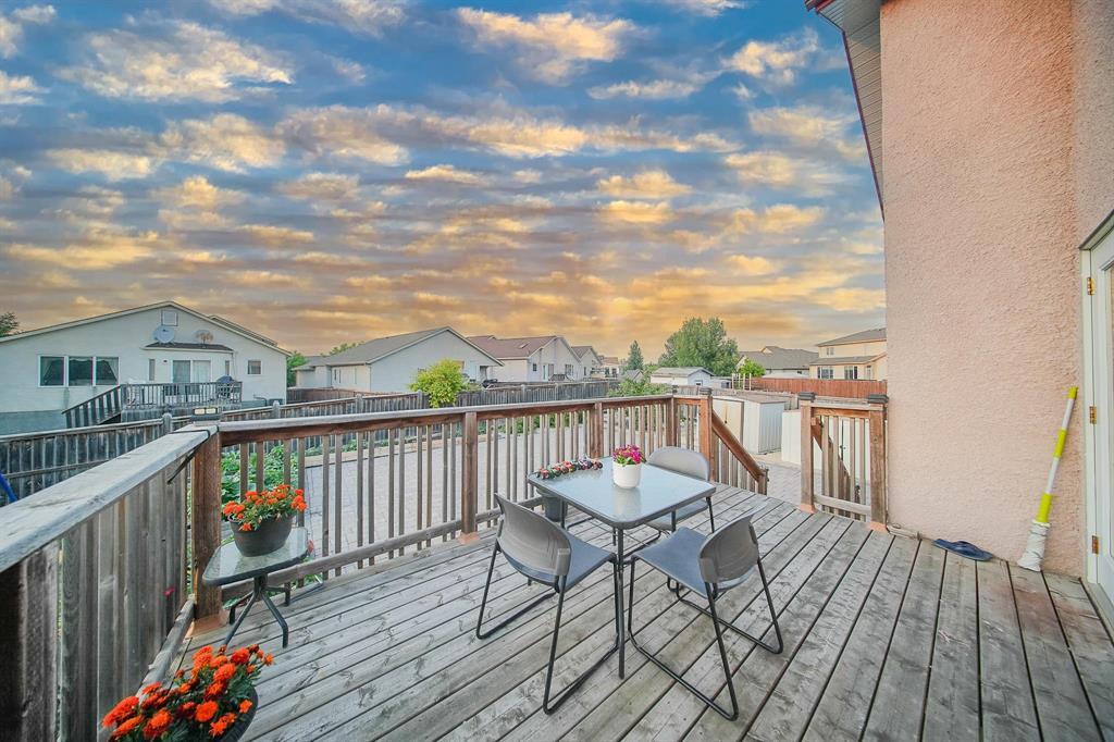 Photo 33 of 39 Sedona Crescent, Winnipeg MB