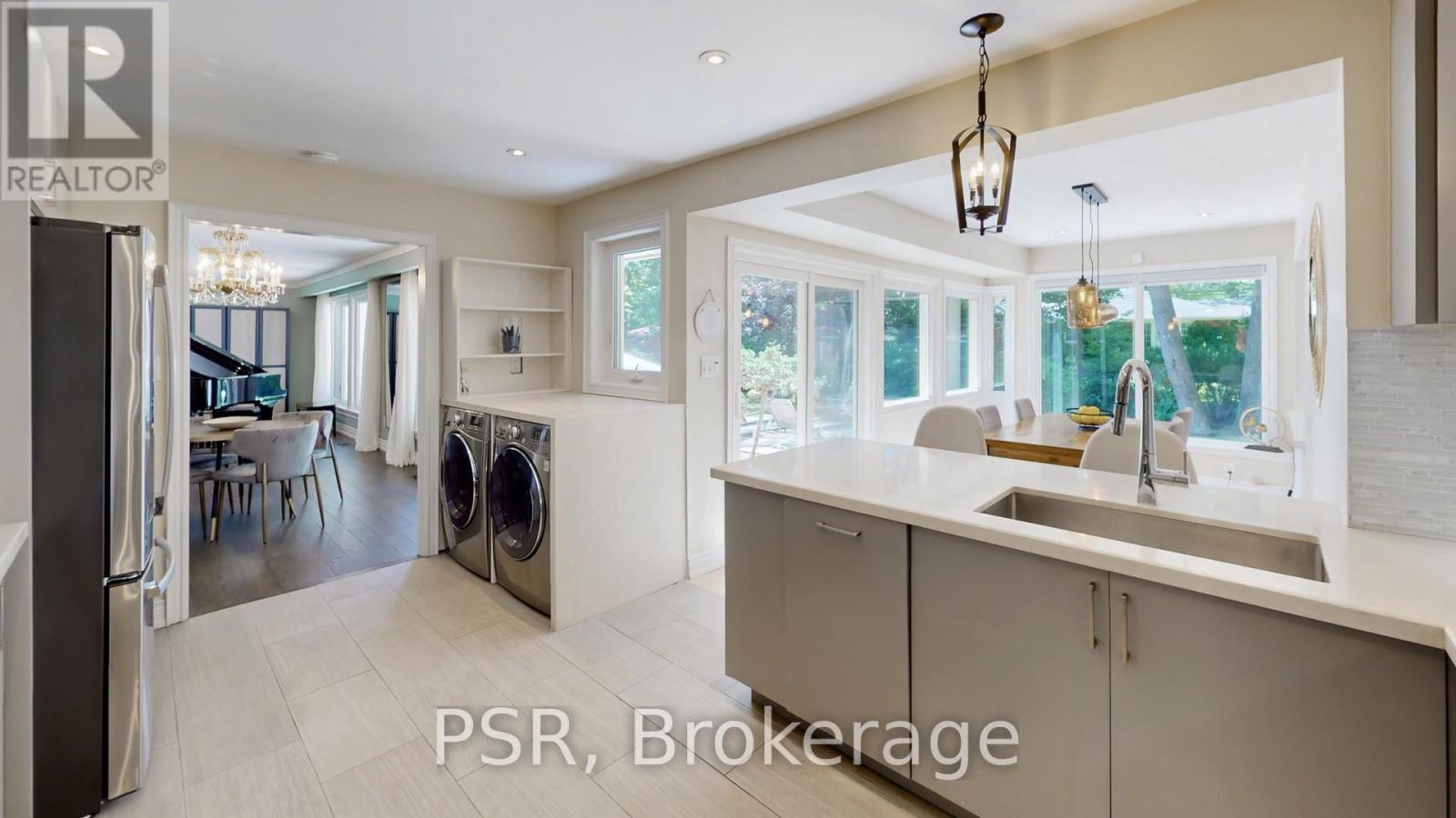 Photo 20 of 1554 Randor Drive, Mississauga ON