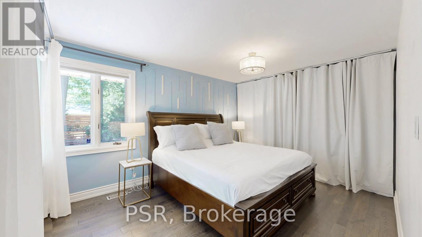 Photo 18 of 1554 Randor Drive, Mississauga ON