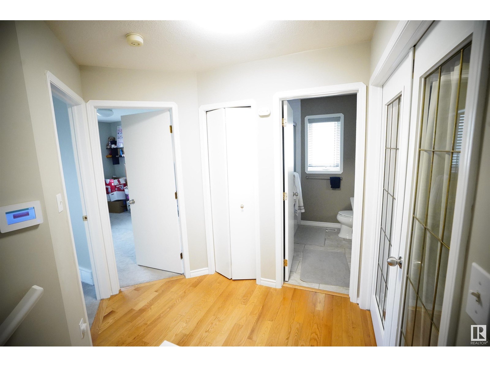Photo 19 of 15716 68 St Nw, Edmonton AB