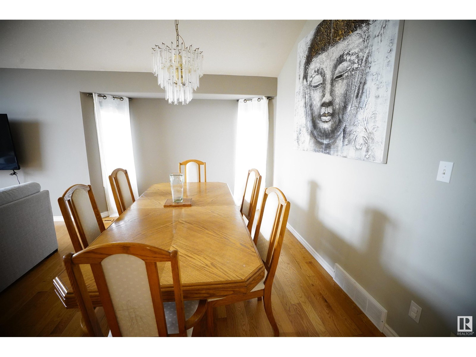 Photo 6 of 15716 68 St Nw, Edmonton AB