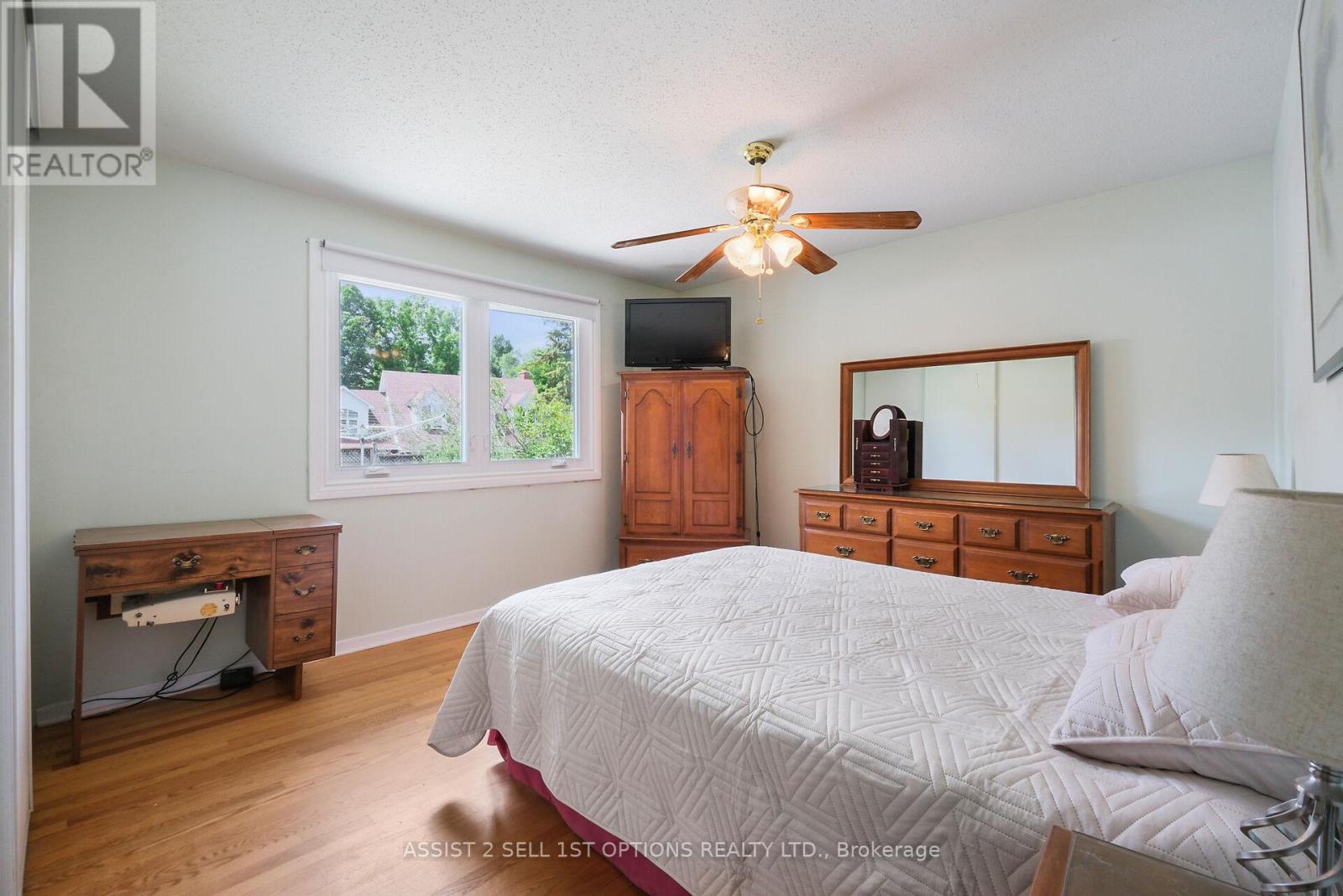 Photo 26 of 24 Barnes Crescent, Ottawa ON