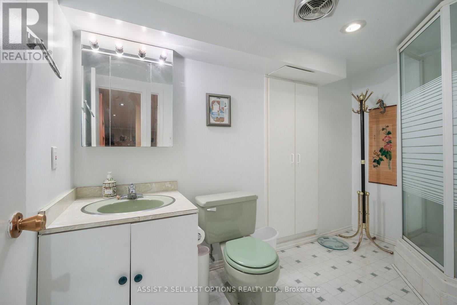 Photo 2 of 24 Barnes Crescent, Ottawa ON