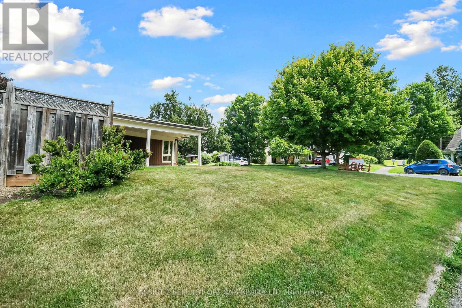 Photo 14 of 24 Barnes Crescent, Ottawa ON