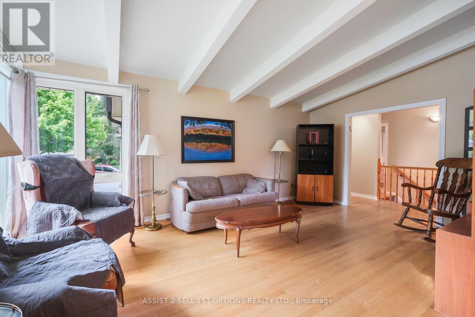 Photo 8 of 24 Barnes Crescent, Ottawa ON